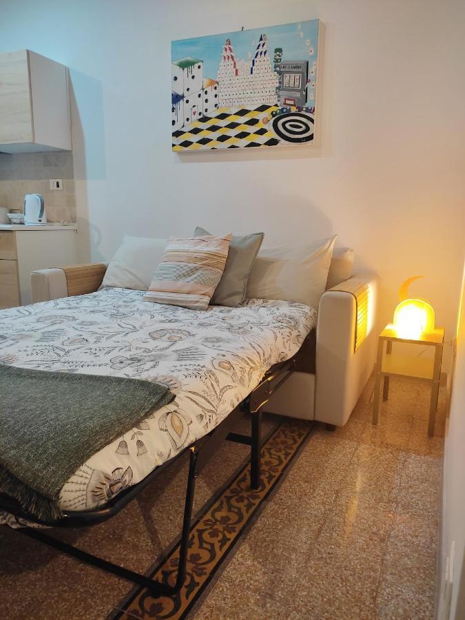 Grazioso Loft Vicino A San Giovanni E Metro C ローマ エクステリア 写真